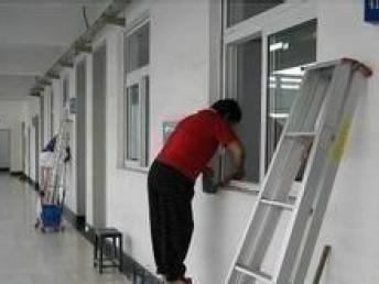 图 徐汇区专业保洁公司 年底擦玻璃大扫除服务火爆预订中 上海保洁 清洗